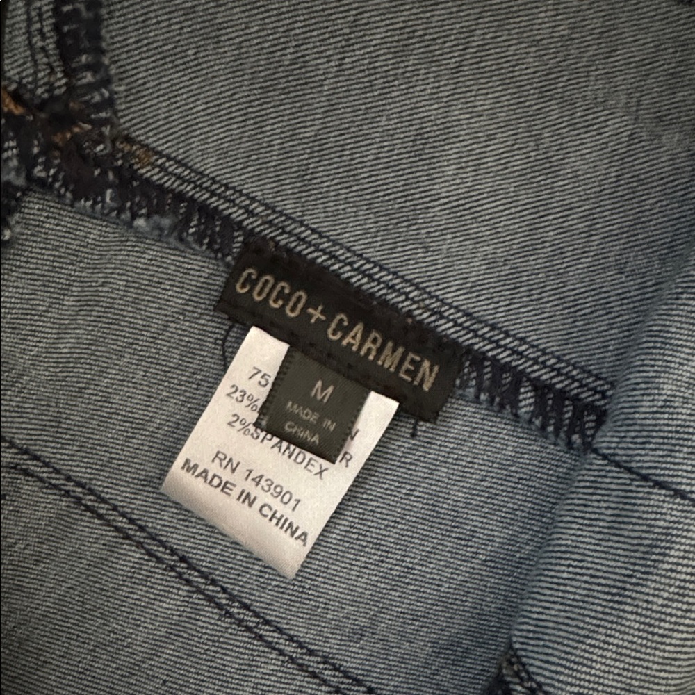 Coco & Carmen Distressed Raw Hem Stretch Waist Skinny Jeans - Picture 3 of 4